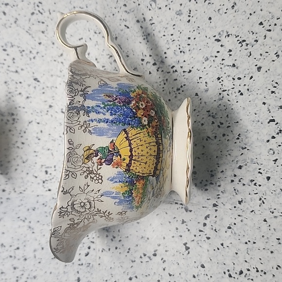 Empire China Crinoline Lady Creamer & Sugar England c. 1950 #3067 - Picture 3 of 8